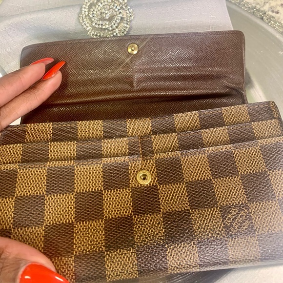 Louis Vuitton Sarah Wallet - Picture 6 of 13